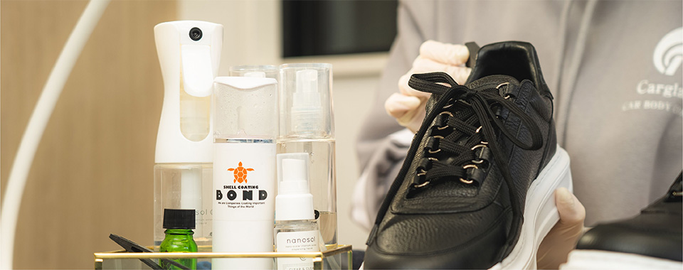 素材に合わせた専用コーティング剤を使用